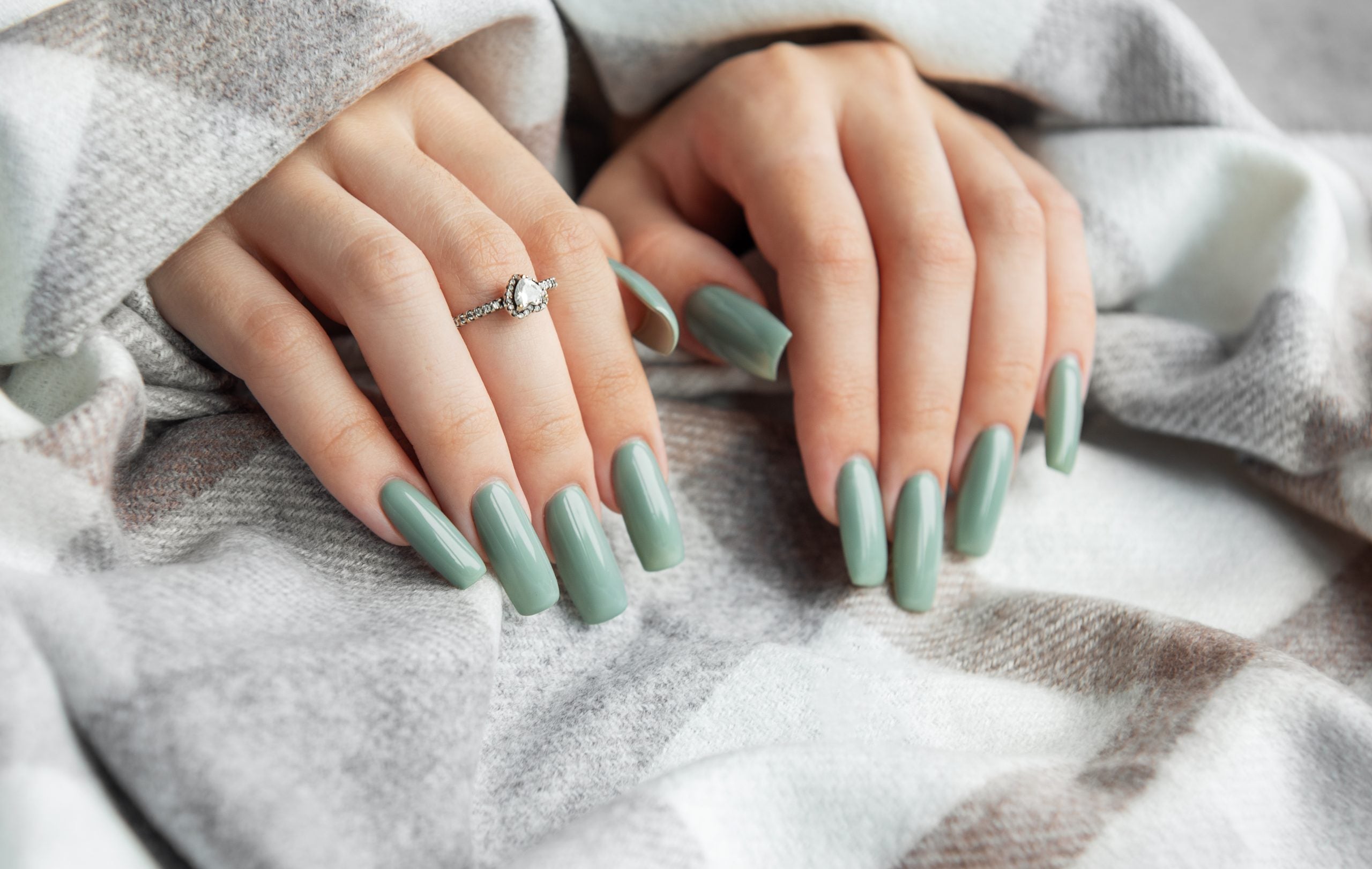 Your Guide to Full-Cover Nail Tips