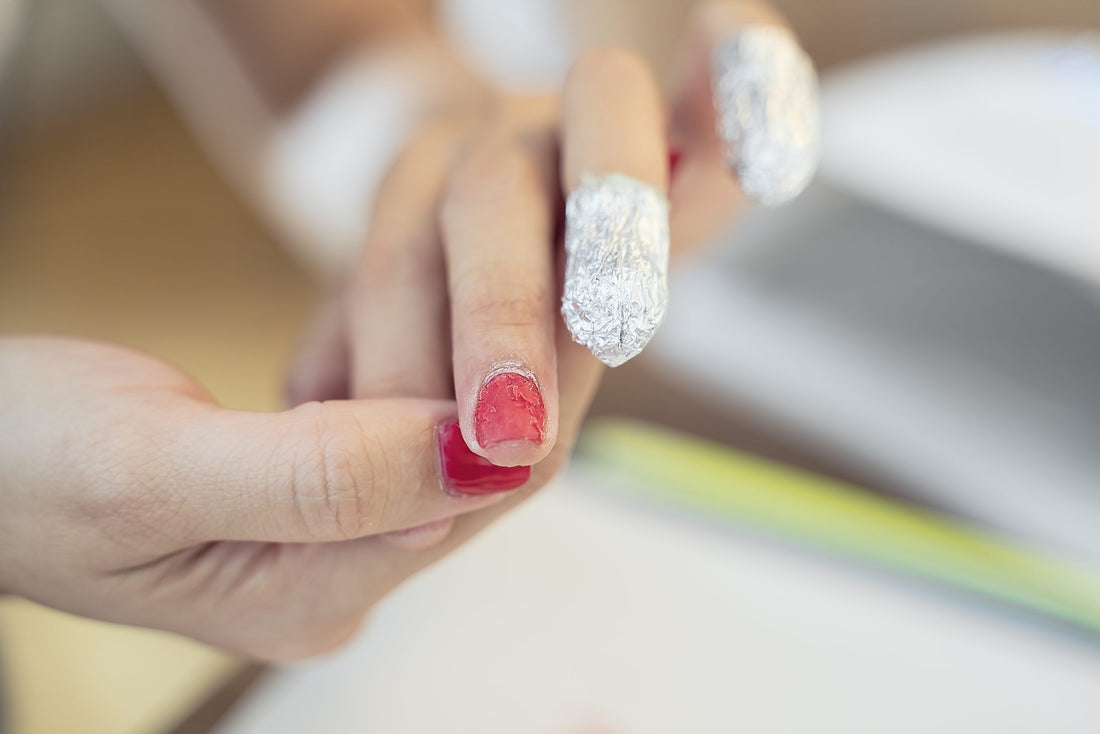 How to Remove Gel Nail Polish